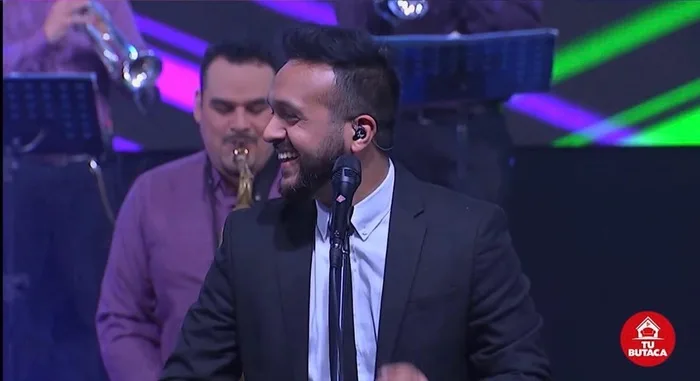 Miguel Asenjo en el programa Tu Butaca de TVN con la Orquesta Huambaly 2020